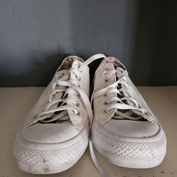 ℂ𝕠𝕟𝕧𝕖𝕣𝕤𝕖 shoes - Picture 3 of 4